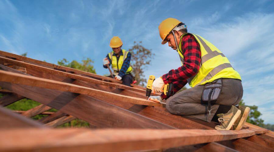 Professional Flat Roofing Installation services in Mount Auburn, IA